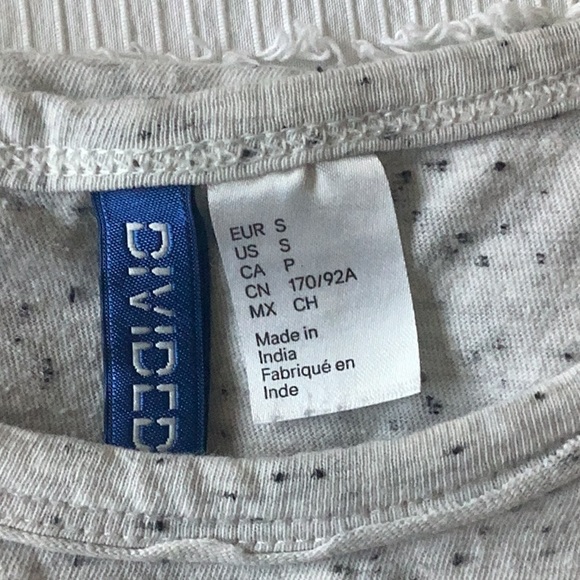 T-shirt - Picture 2 of 5